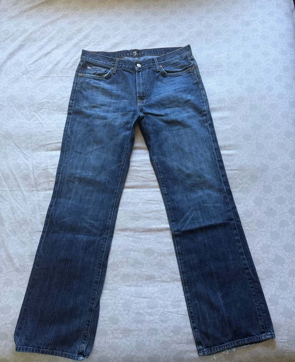 Made in USA 7 For All Mankind men's dark wash straight leg denim jeans